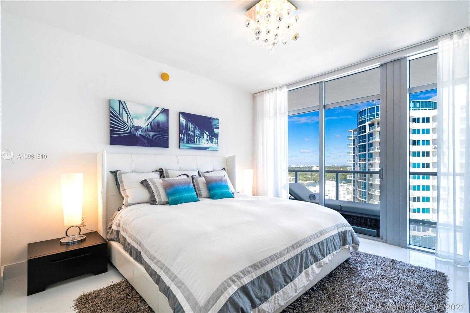 Small Image of 3737 COLLINS AVE #S1401, Miami Beach Number 19