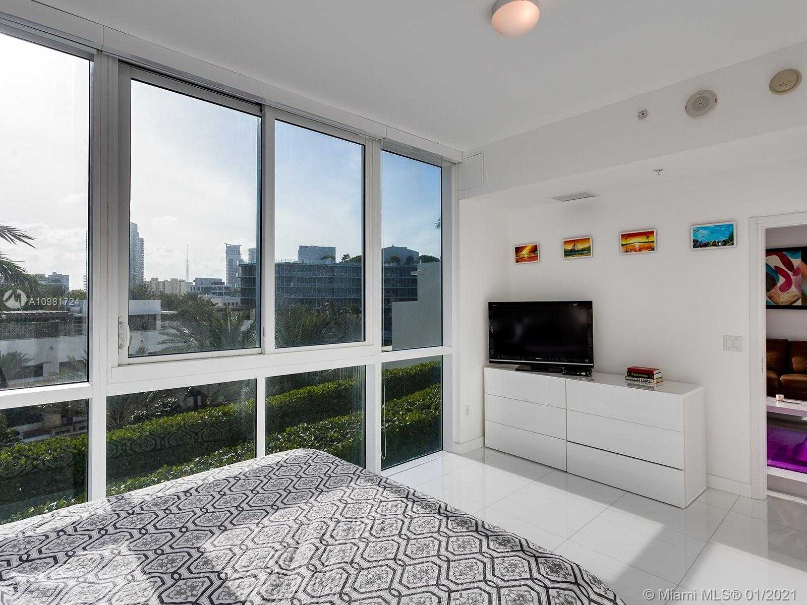 Small Image of 50 SOUTH POINTE DR #609, Miami Beach Number 7