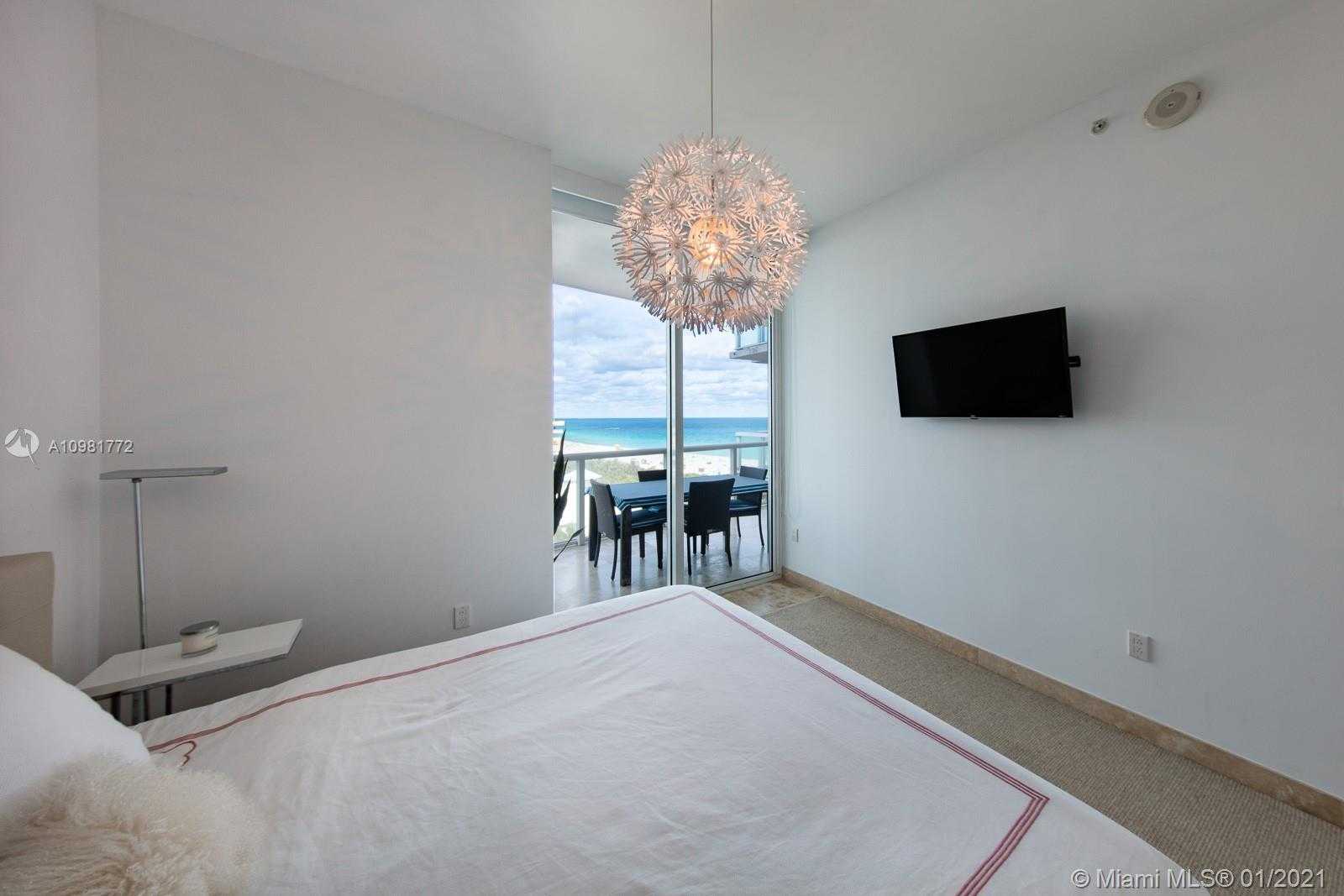 Small Image of 50 SOUTH POINTE DR #1207, Miami Beach Number 17