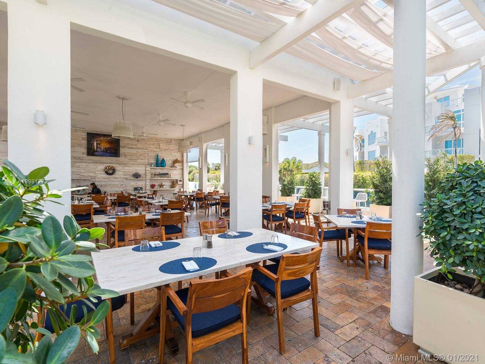 Small Image of 50 SOUTH POINTE DR #1207, Miami Beach Number 18