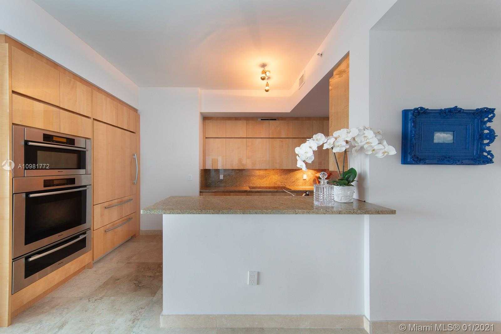 Small Image of 50 SOUTH POINTE DR #1207, Miami Beach Number 8