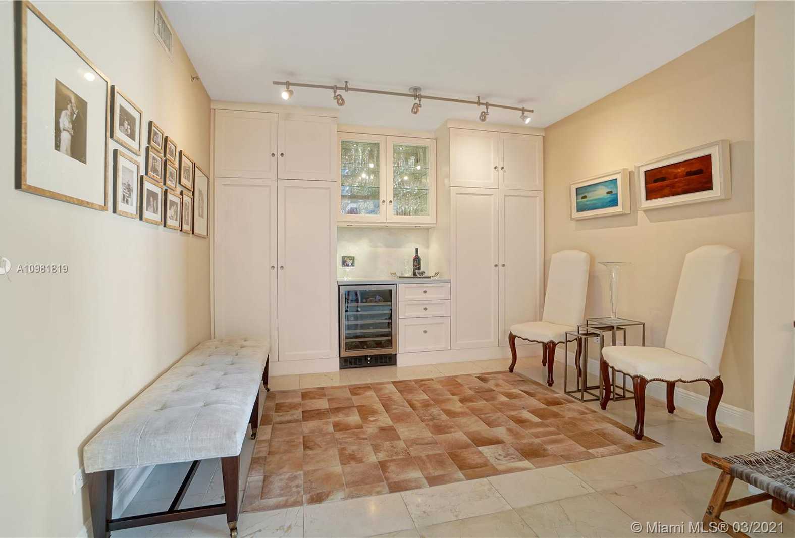Small Image of 808 BRICKELL KEY DR #1006, Miami Number 7