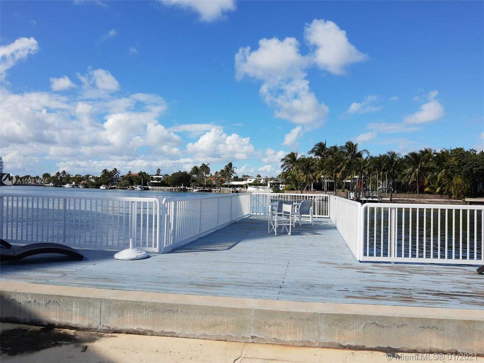 Small Image of 4720 PINE TREE DR #8, Miami Beach Number 14