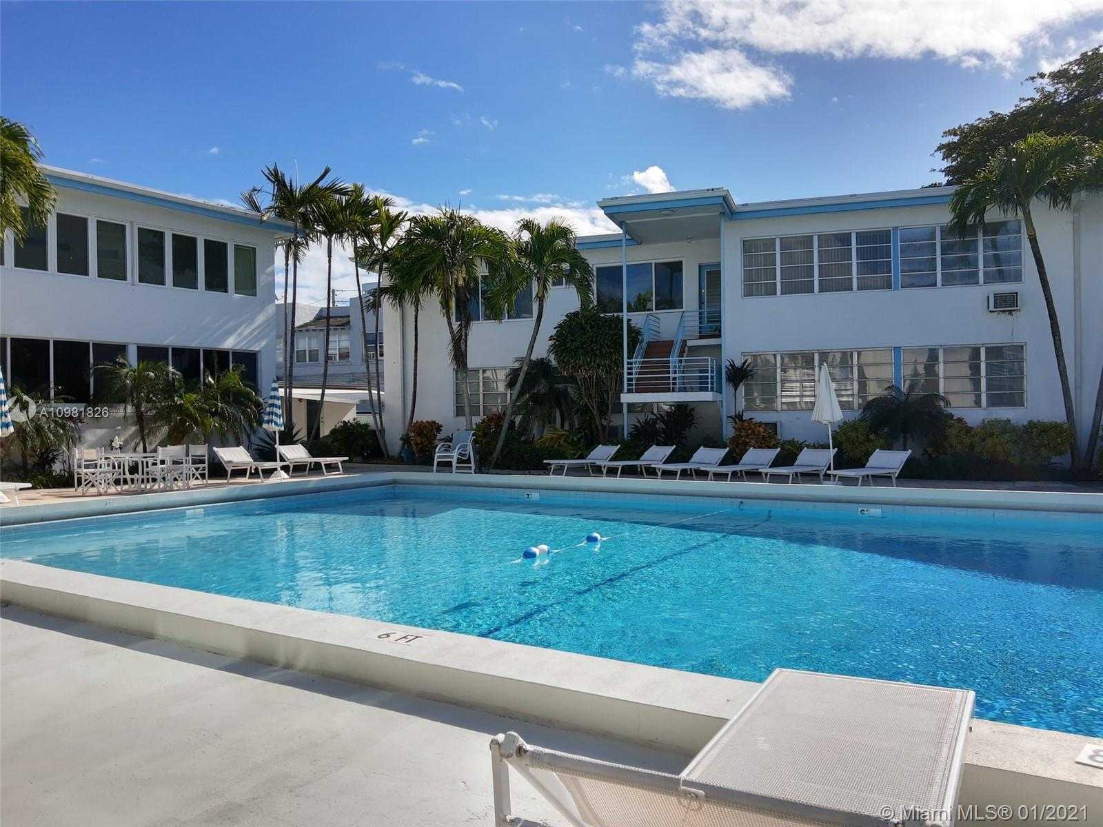 Small Image of 4720 PINE TREE DR #8, Miami Beach Number 16