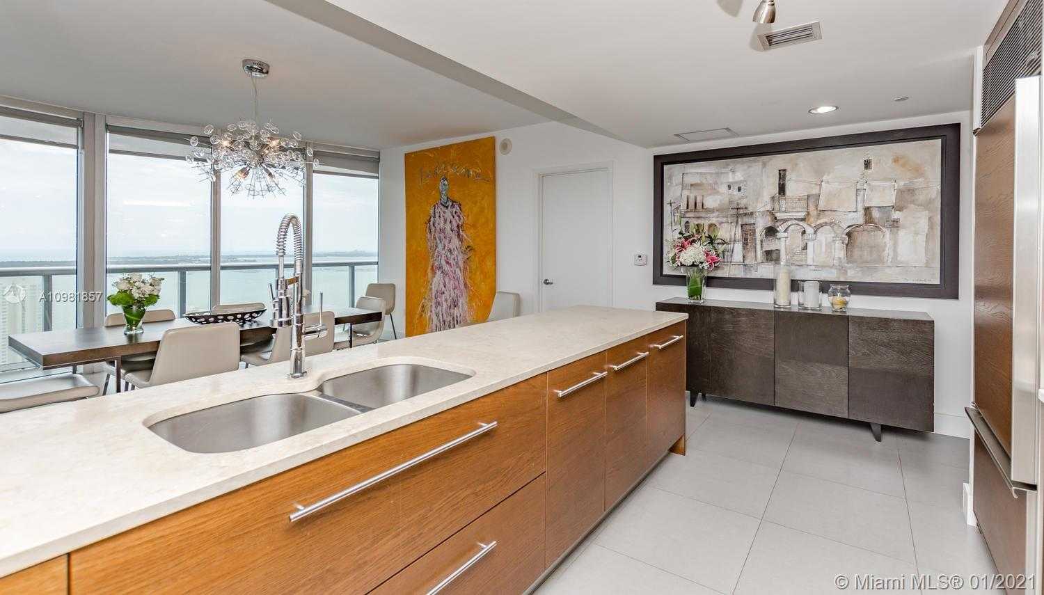 Small Image of 465 BRICKELL AVE #3901, Miami Number 8