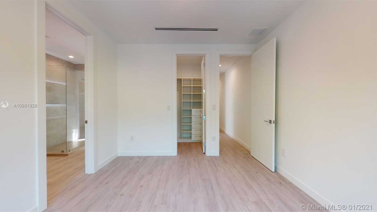 Small Image of 3118 GIFFORD LN #3118, Miami Number 43