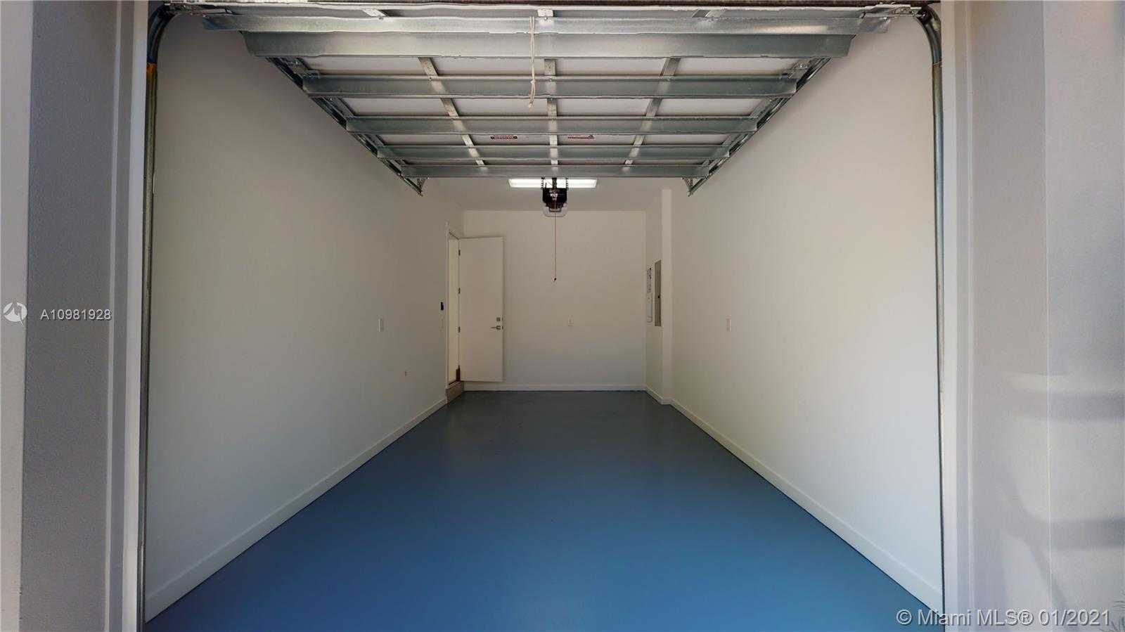 Small Image of 3118 GIFFORD LN #3118, Miami Number 44