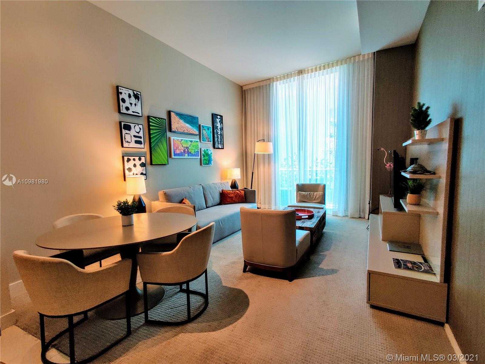 Small Image of 4111 S Ocean Dr, Hollywood, FL 33019, USA Number 5