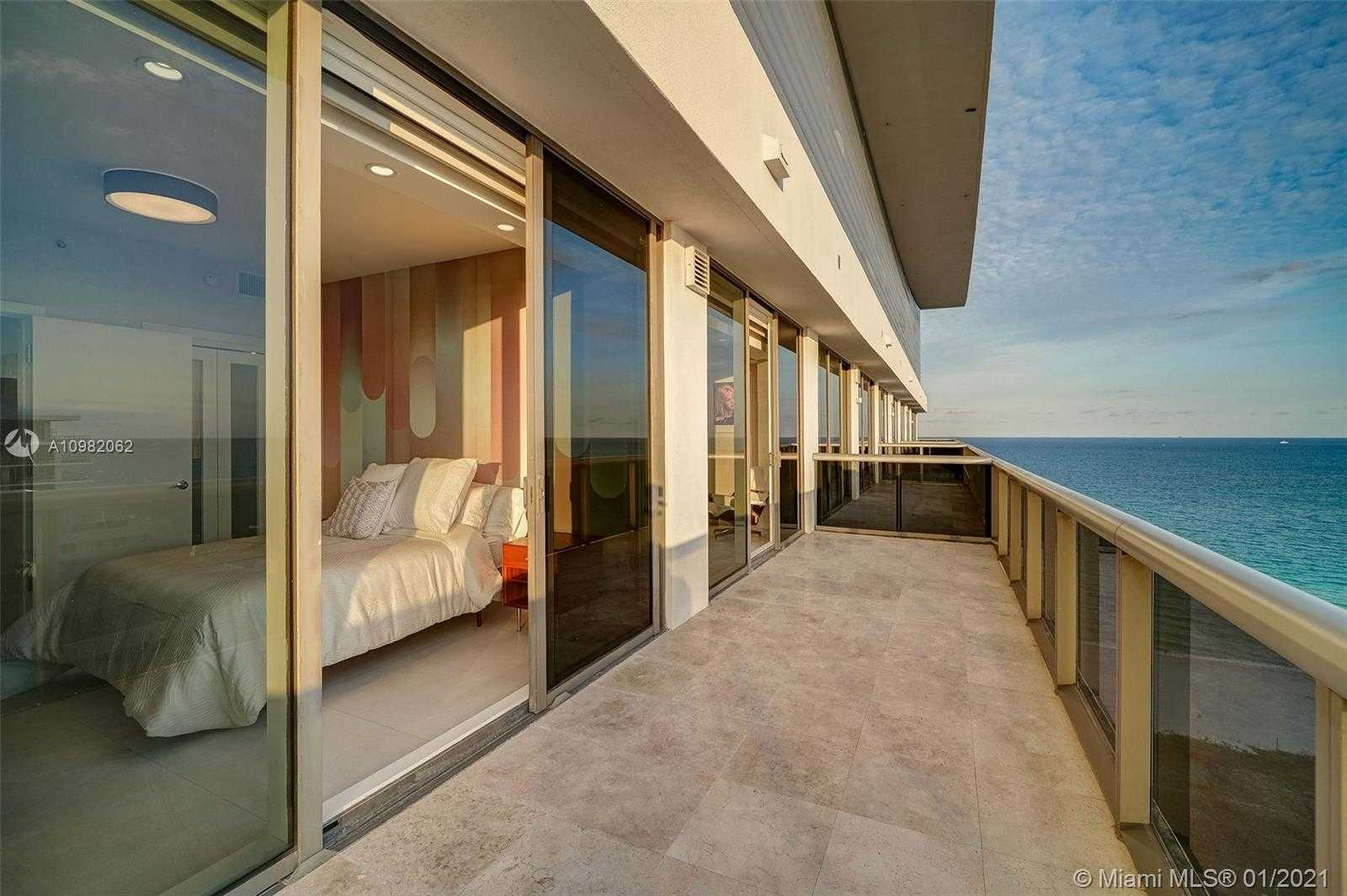 Small Image of 5875 COLLINS AVE #PH8, Miami Beach Number 28