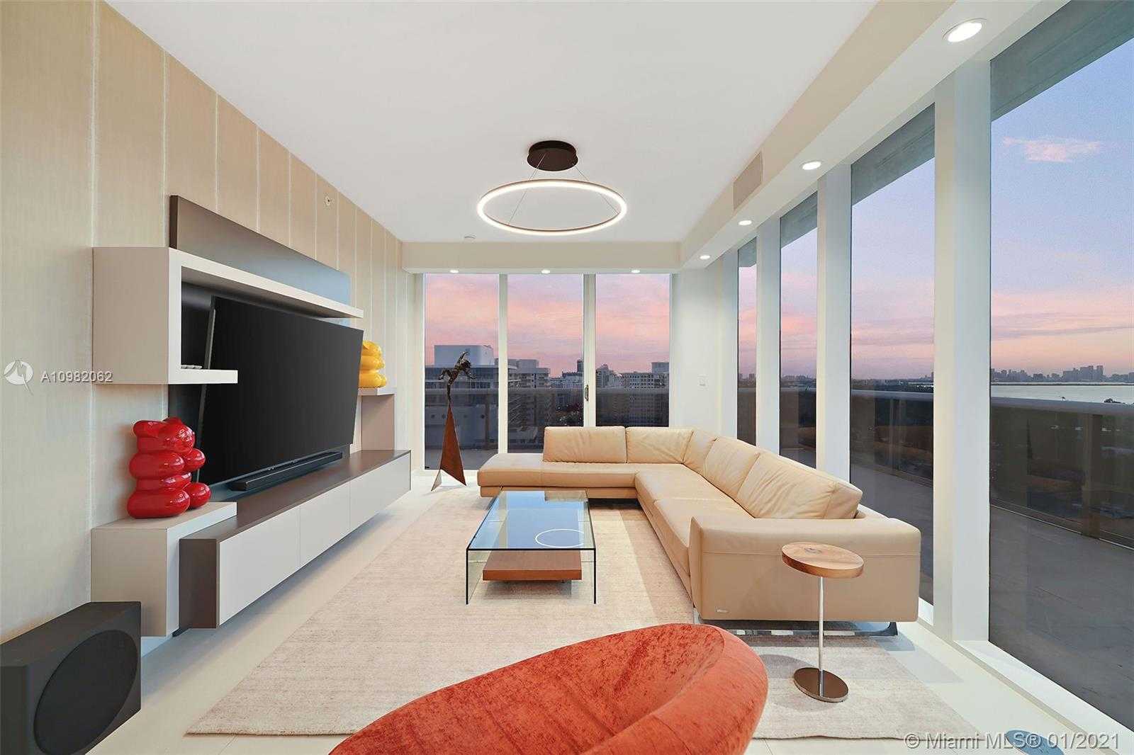 Small Image of 5875 COLLINS AVE #PH8, Miami Beach Number 3