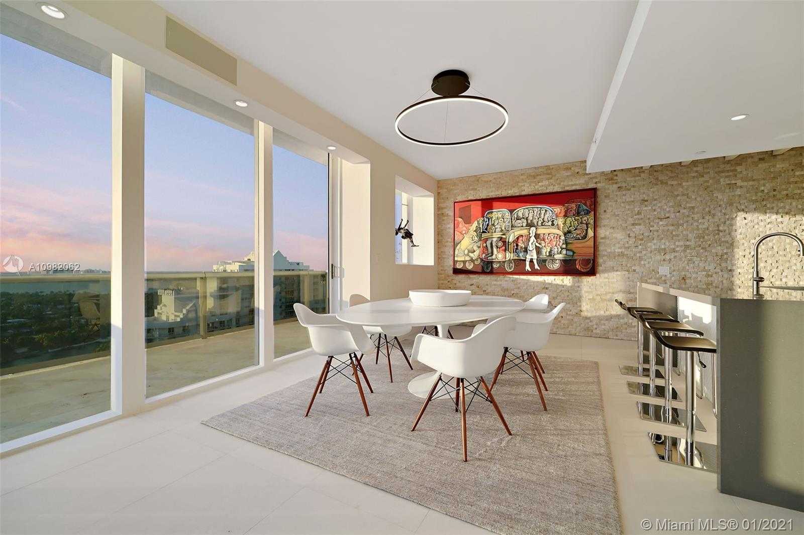 Small Image of 5875 COLLINS AVE #PH8, Miami Beach Number 4