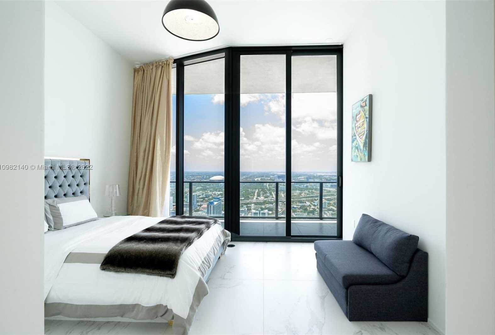Small Image of 1000 BISCAYNE #4902, Miami Number 10
