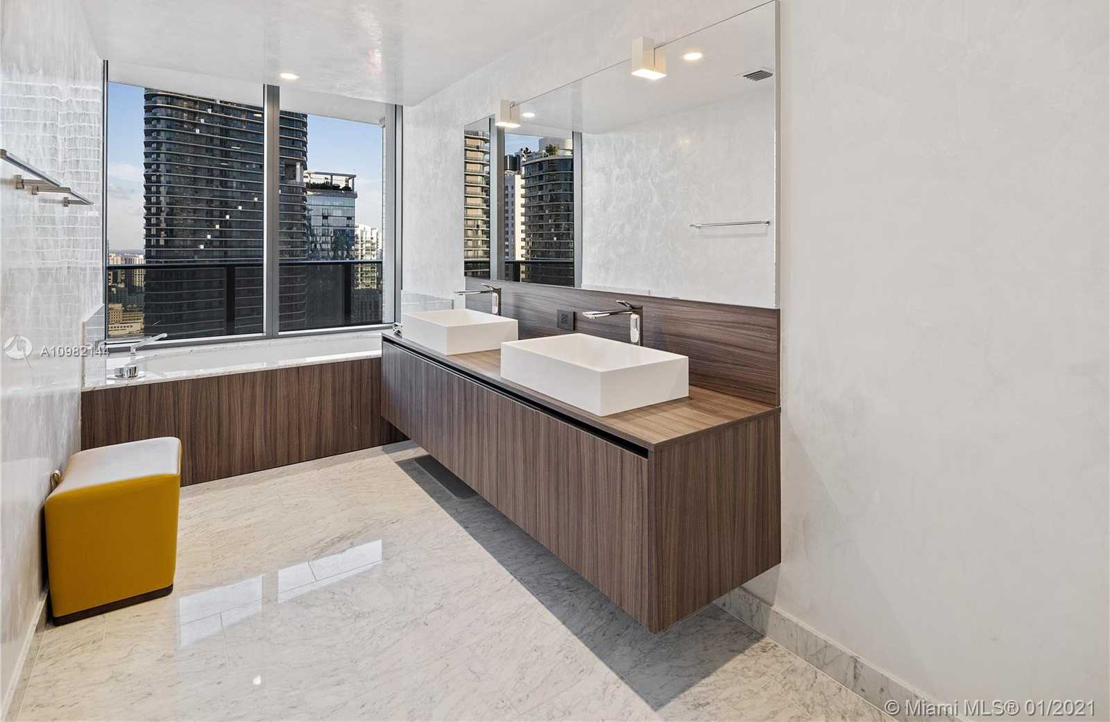 Small Image of 1000 BRICKELL PLAZA #4012, Miami Number 18