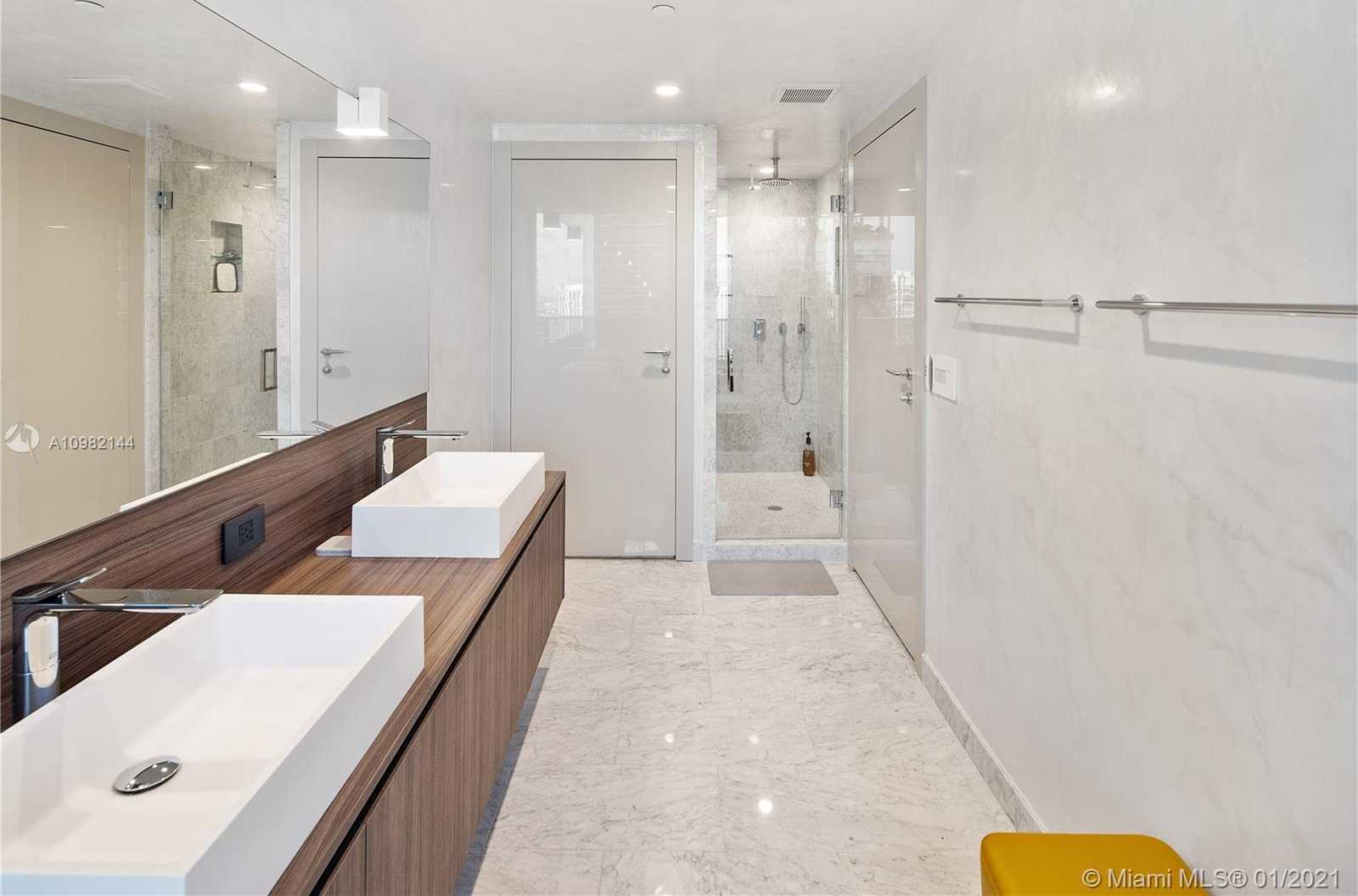 Small Image of 1000 BRICKELL PLAZA #4012, Miami Number 19