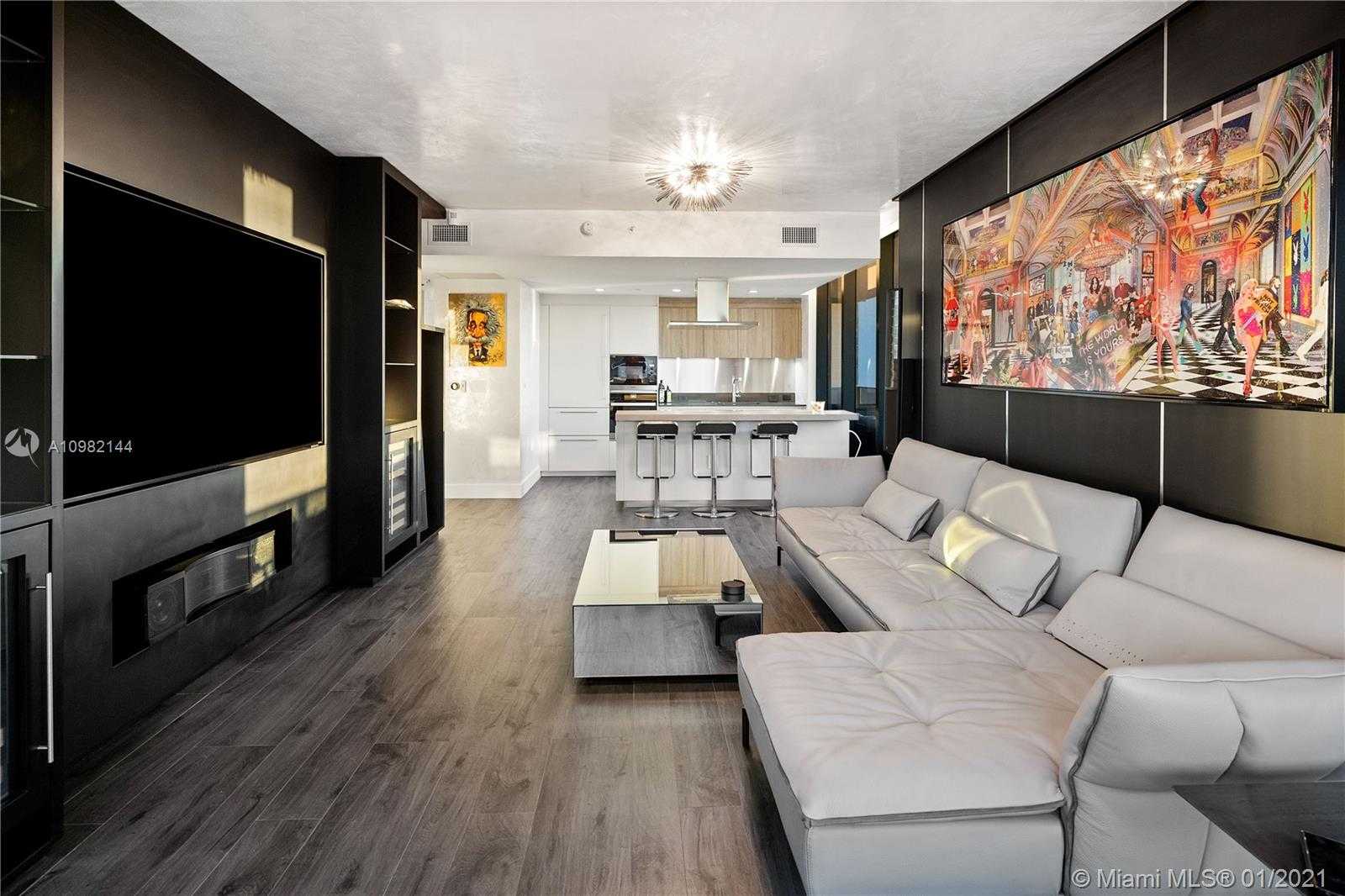 Small Image of 1000 BRICKELL PLAZA #4012, Miami Number 5