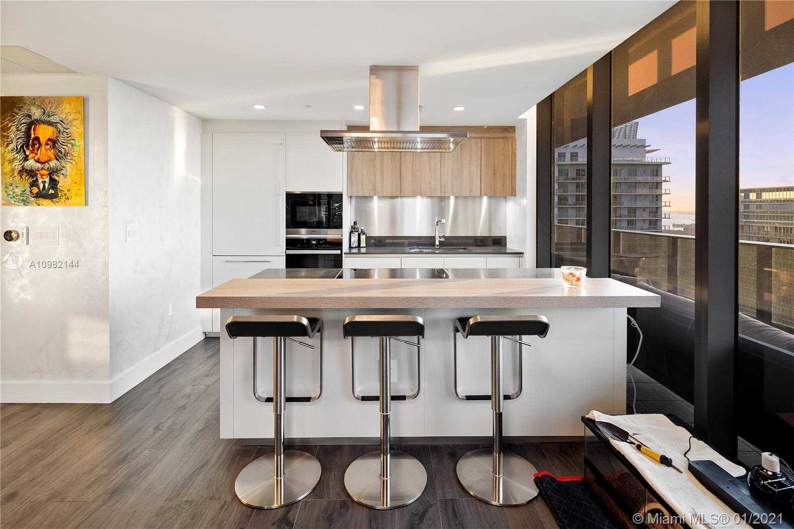 Small Image of 1000 BRICKELL PLAZA #4012, Miami Number 6