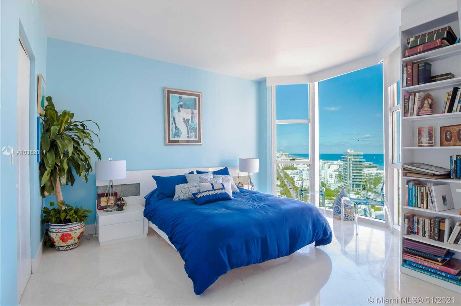 Small Image of 300 SOUTH POINTE DR #2101, Miami Beach Number 11