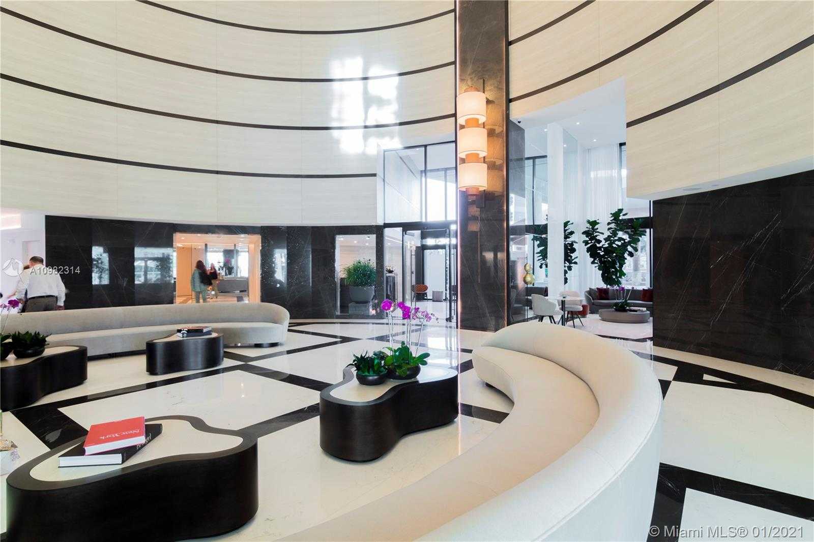 Small Image of 300 SOUTH POINTE DR #2101, Miami Beach Number 18