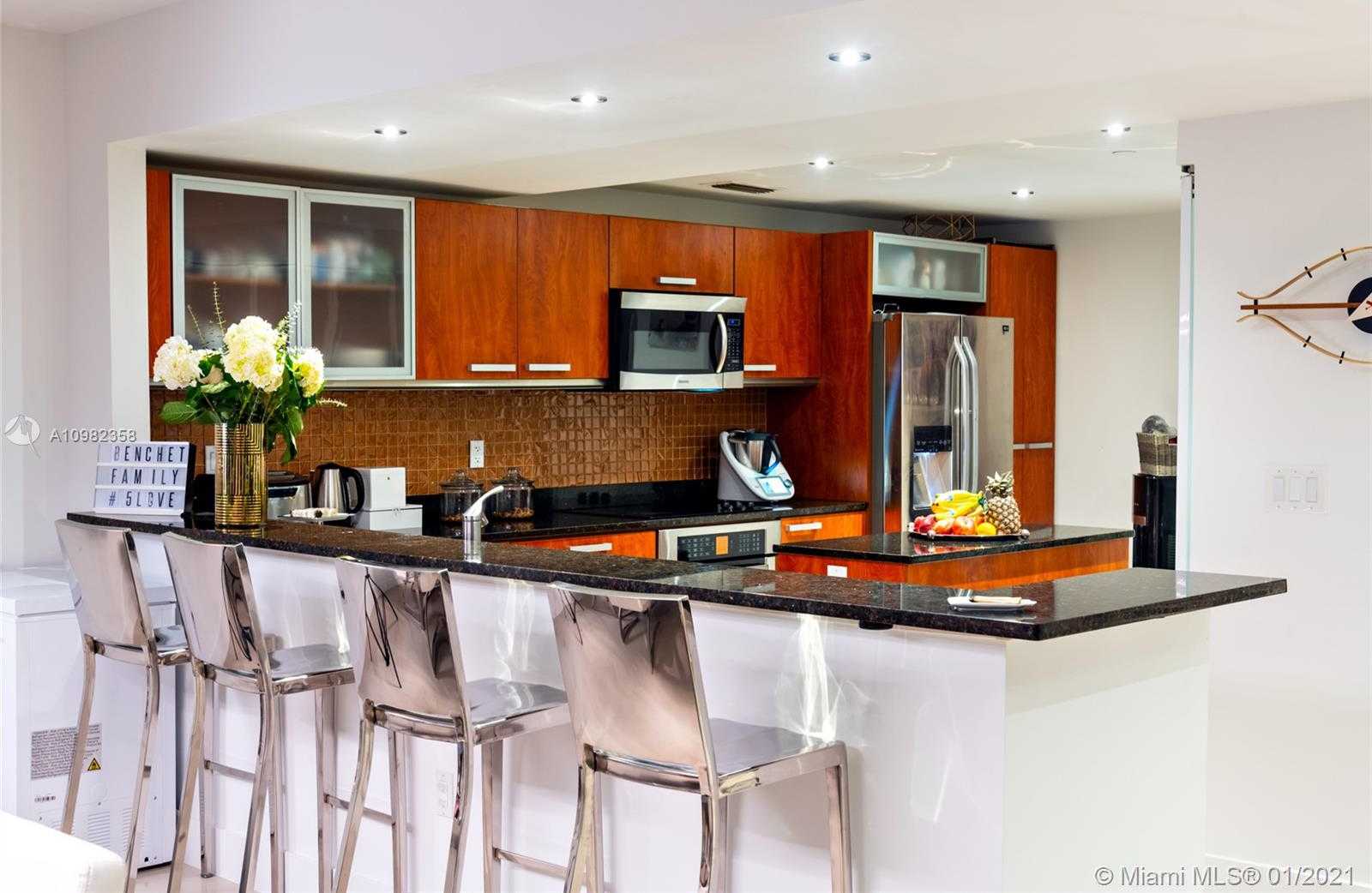 Small Image of 3131 NORTH EAST 188TH ST #2-301, Aventura Number 8