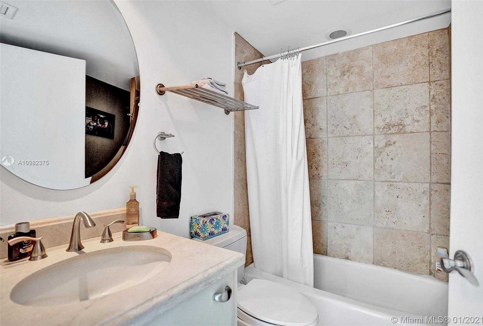 Small Image of 333 LAS OLAS WAY #2802, Fort Lauderdale Number 31