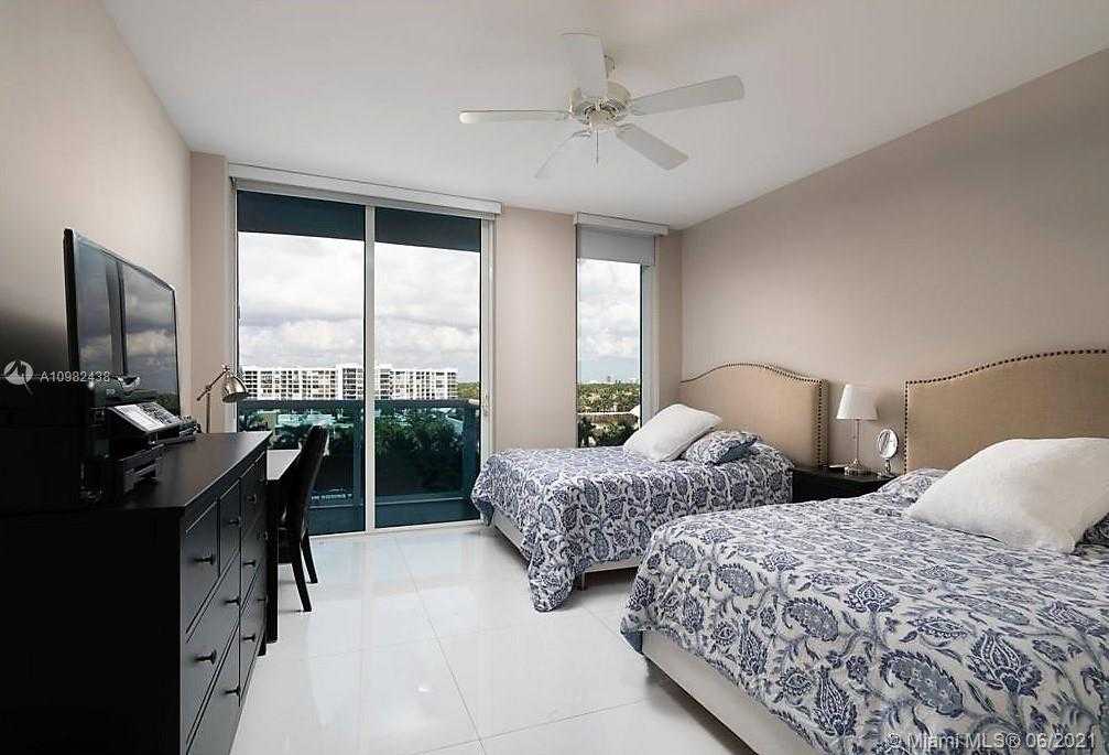 Small Image of 2711 SOUTH OCEAN DR #604, Hollywood Number 8