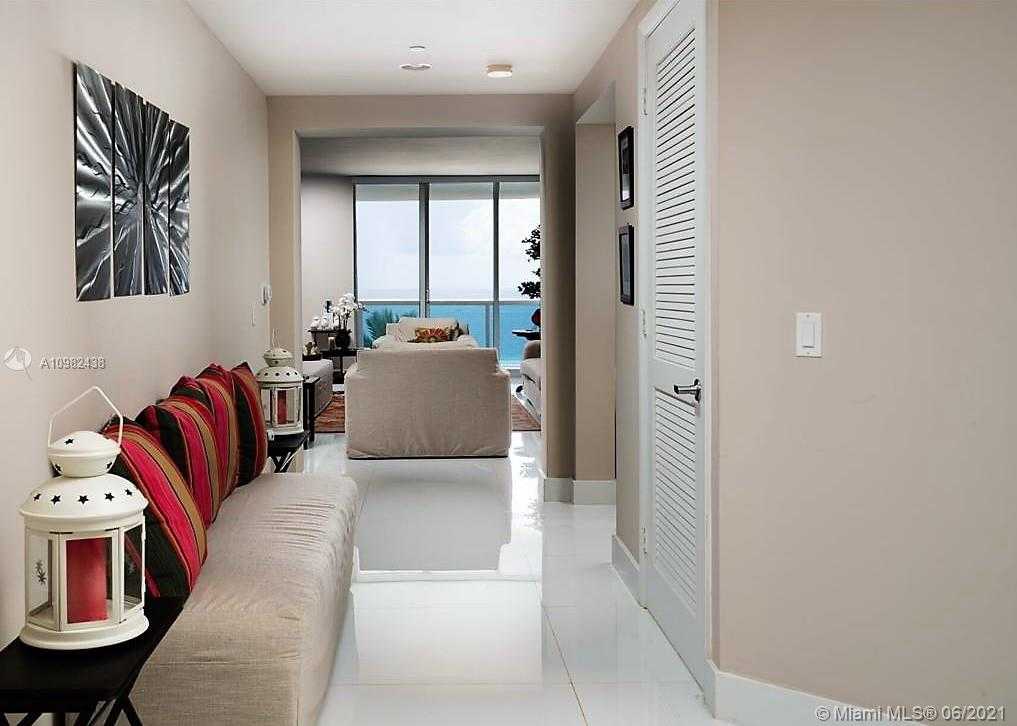 Small Image of 2711 SOUTH OCEAN DR #604, Hollywood Number 9
