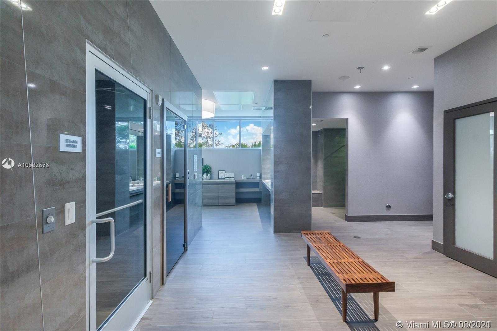 Small Image of 17111 BISCAYNE BLVD #807, North Miami Beach Number 46