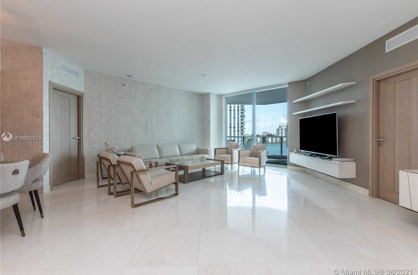 Small Image of 17111 BISCAYNE BLVD #807, North Miami Beach Number 5