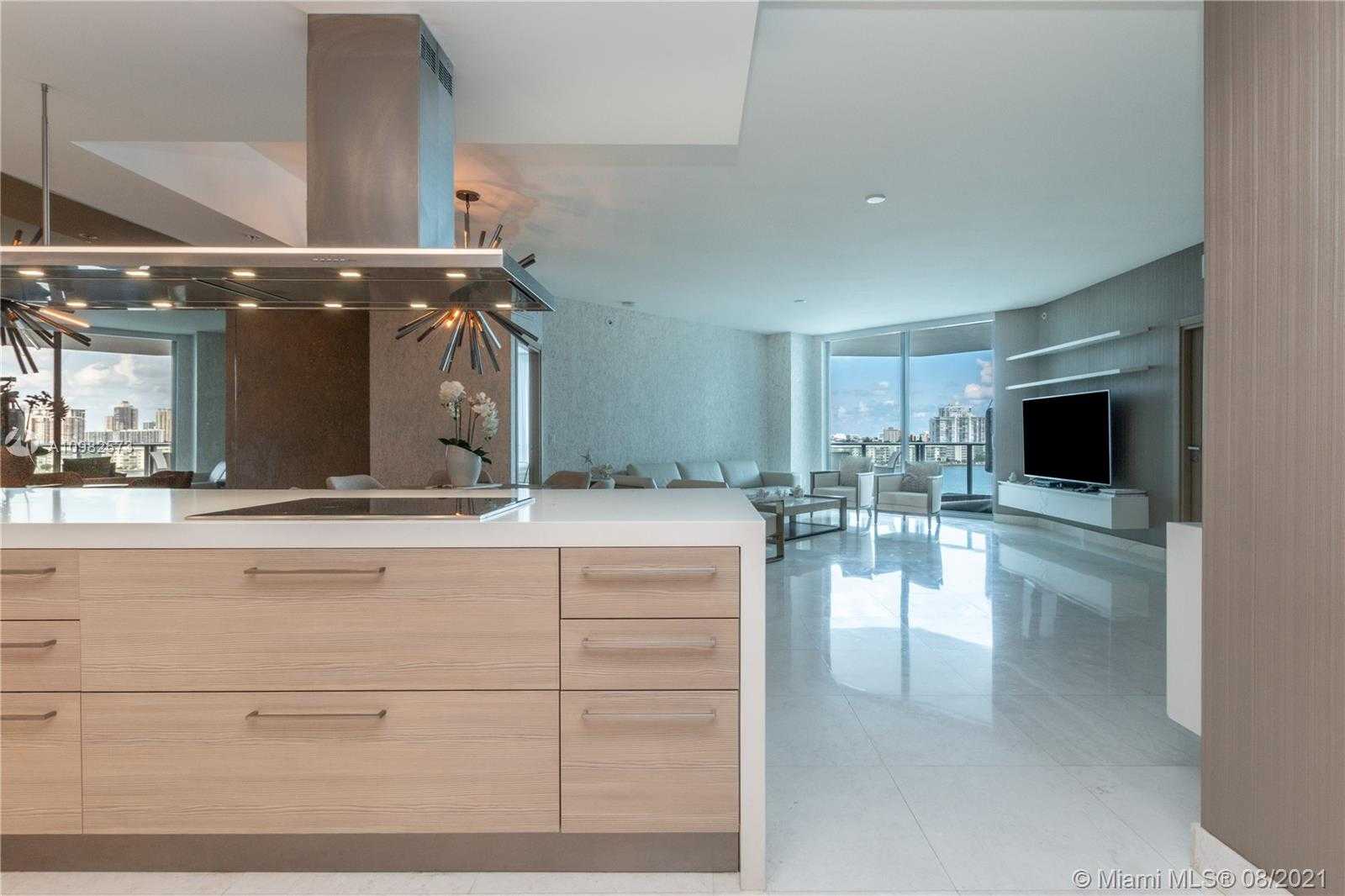 Small Image of 17111 BISCAYNE BLVD #807, North Miami Beach Number 7