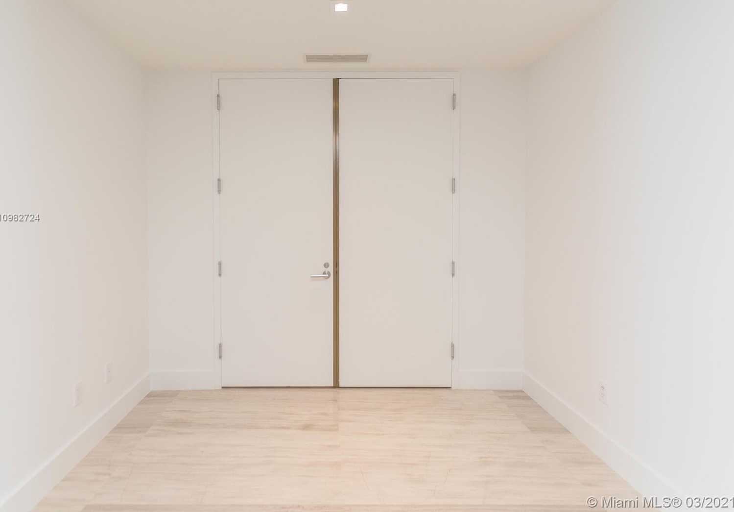 Small Image of 18975 COLLINS AVE #2403, Sunny Isles Beach Number 27