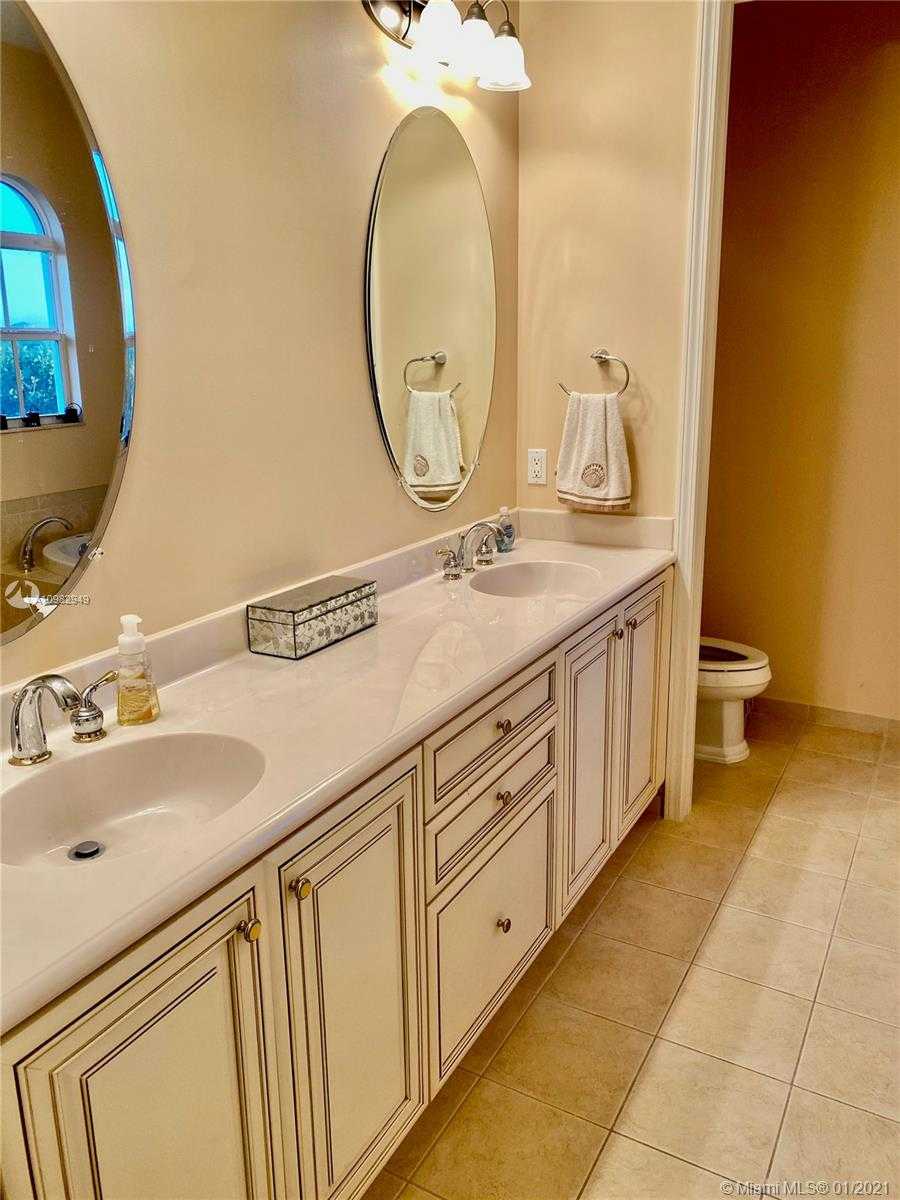 Small Image of 136 OCEAN BAY DR #136, Jensen Beach Number 11