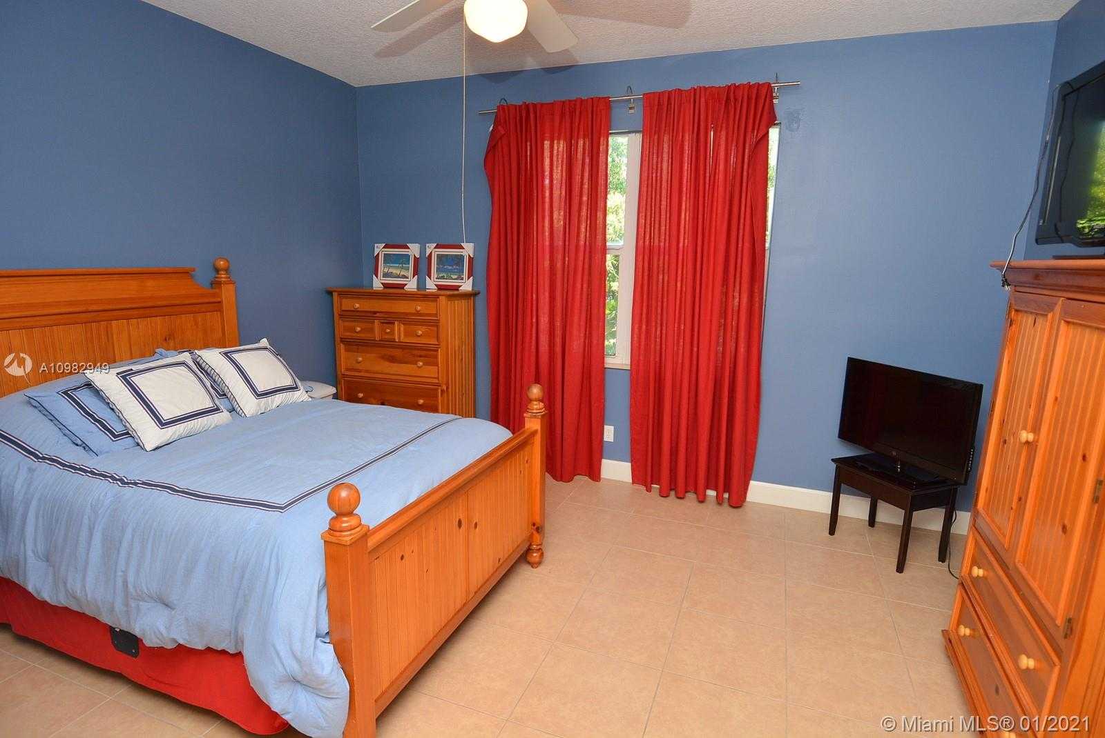 Small Image of 136 OCEAN BAY DR #136, Jensen Beach Number 16