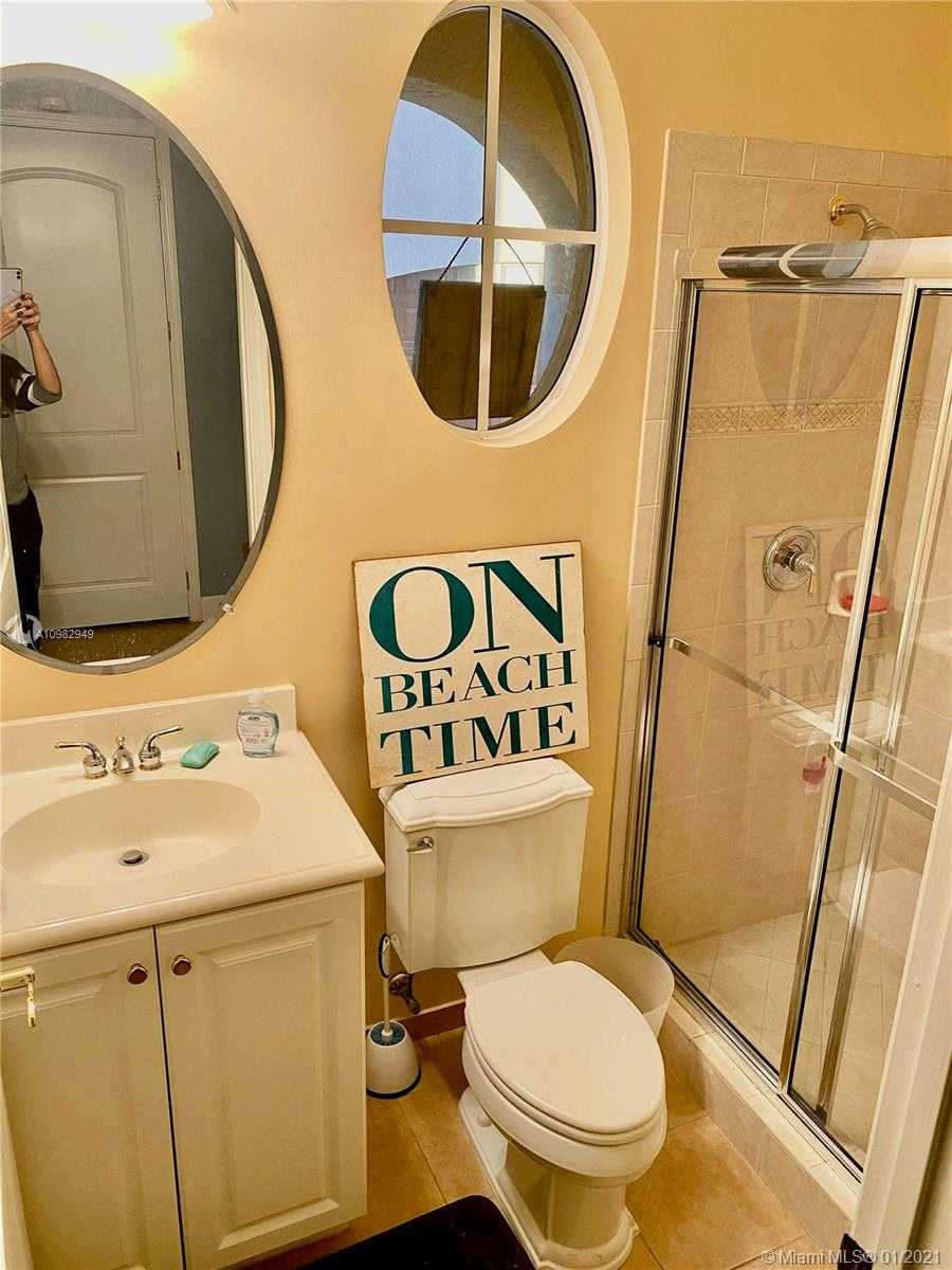 Small Image of 136 OCEAN BAY DR #136, Jensen Beach Number 18