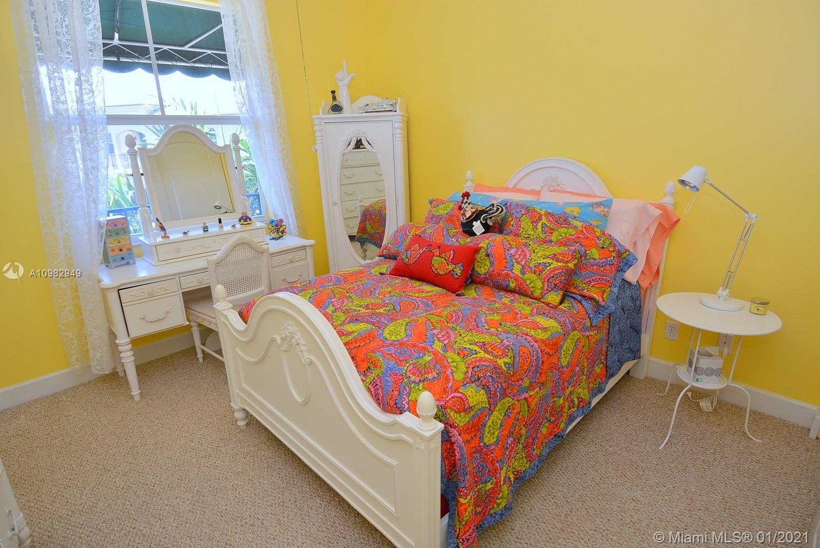 Small Image of 136 OCEAN BAY DR #136, Jensen Beach Number 19