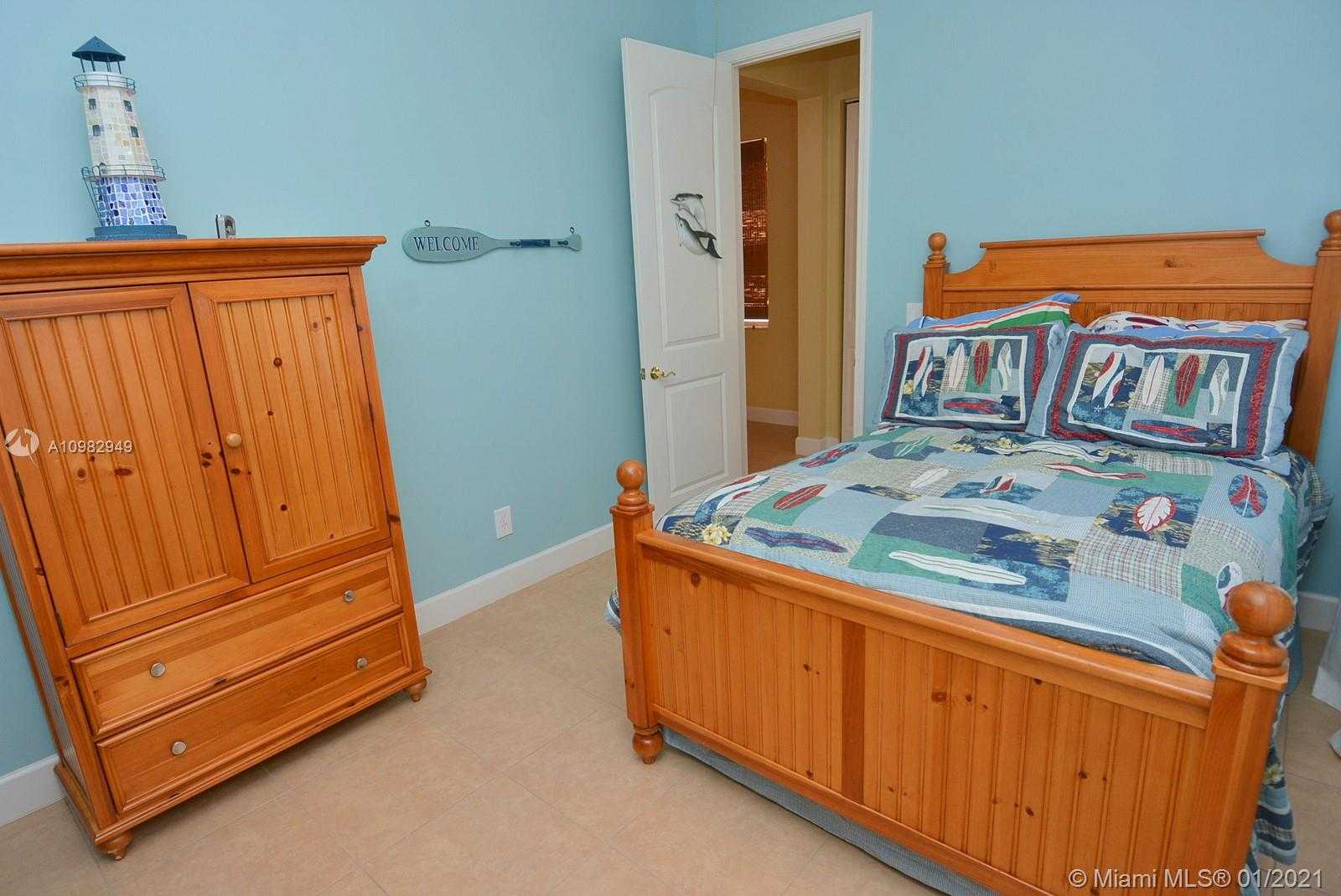 Small Image of 136 OCEAN BAY DR #136, Jensen Beach Number 20