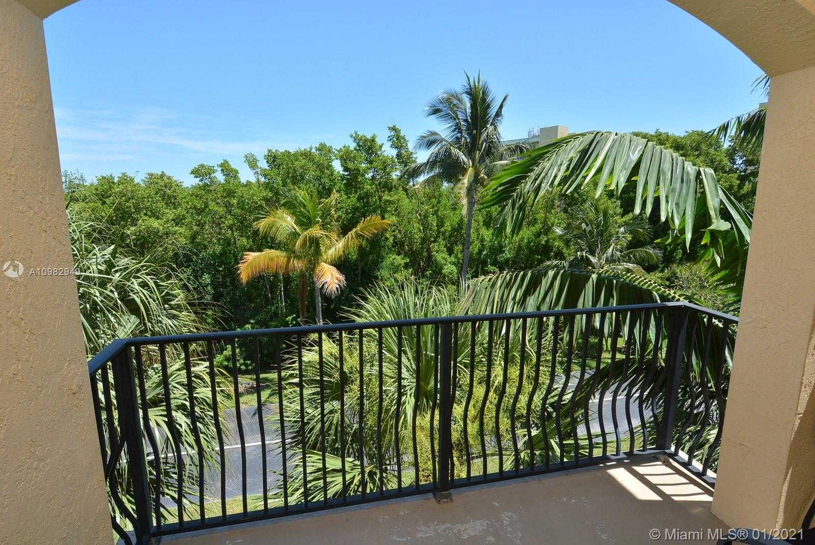 Small Image of 136 OCEAN BAY DR #136, Jensen Beach Number 28
