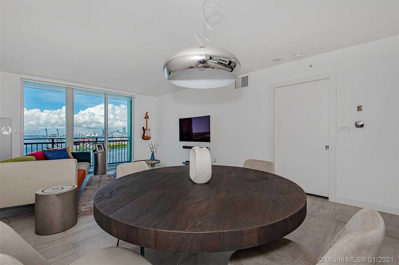 Small Image of 90 ALTON RD #2506, Miami Beach Number 16