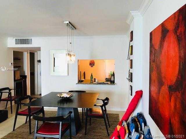 Small Image of 2625 COLLINS AVE #1903, Miami Beach Number 9