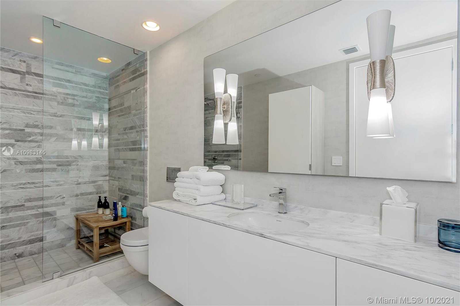 Small Image of 10201 COLLINS AVE #502, Bal Harbour Number 19