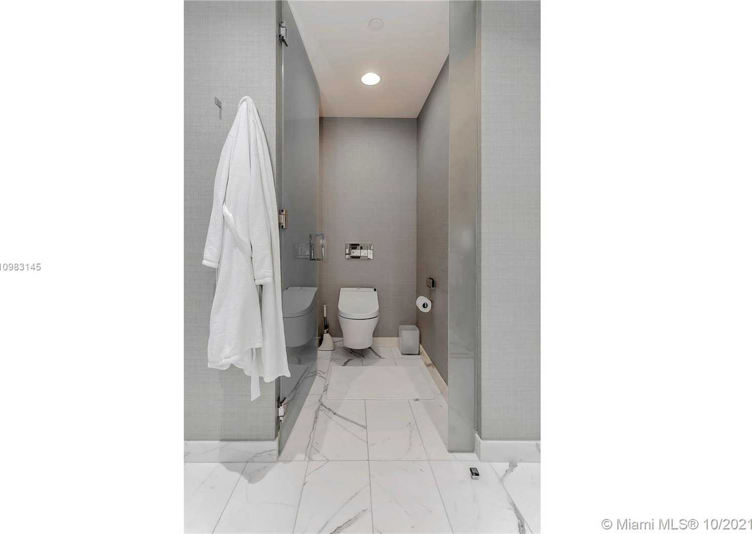 Small Image of 10201 COLLINS AVE #502, Bal Harbour Number 20
