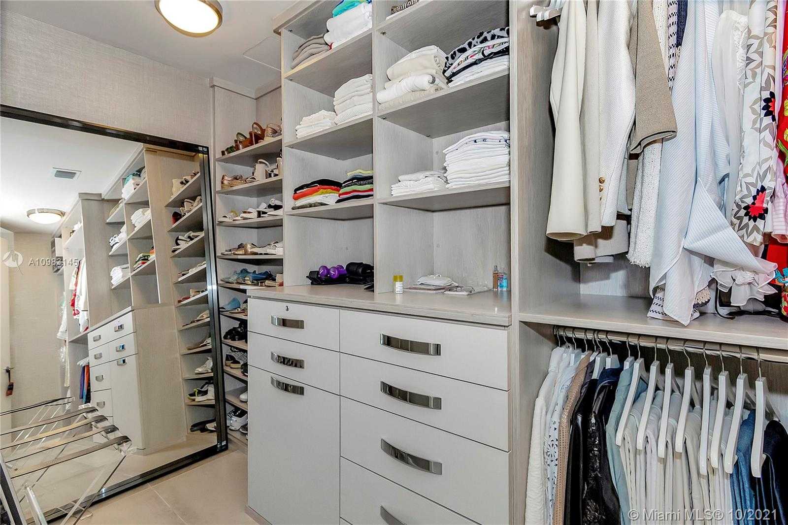 Small Image of 10201 COLLINS AVE #502, Bal Harbour Number 22