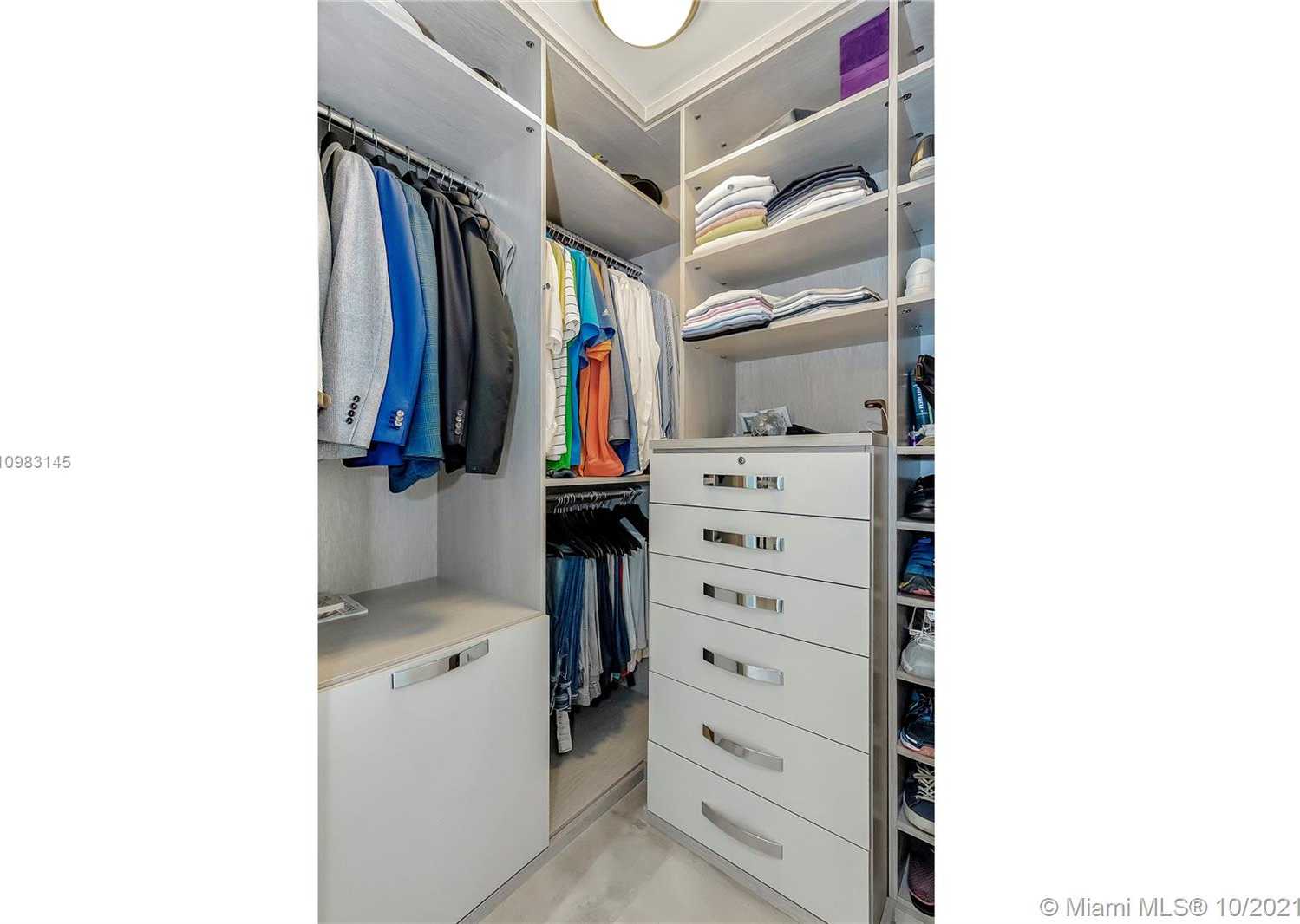 Small Image of 10201 COLLINS AVE #502, Bal Harbour Number 23