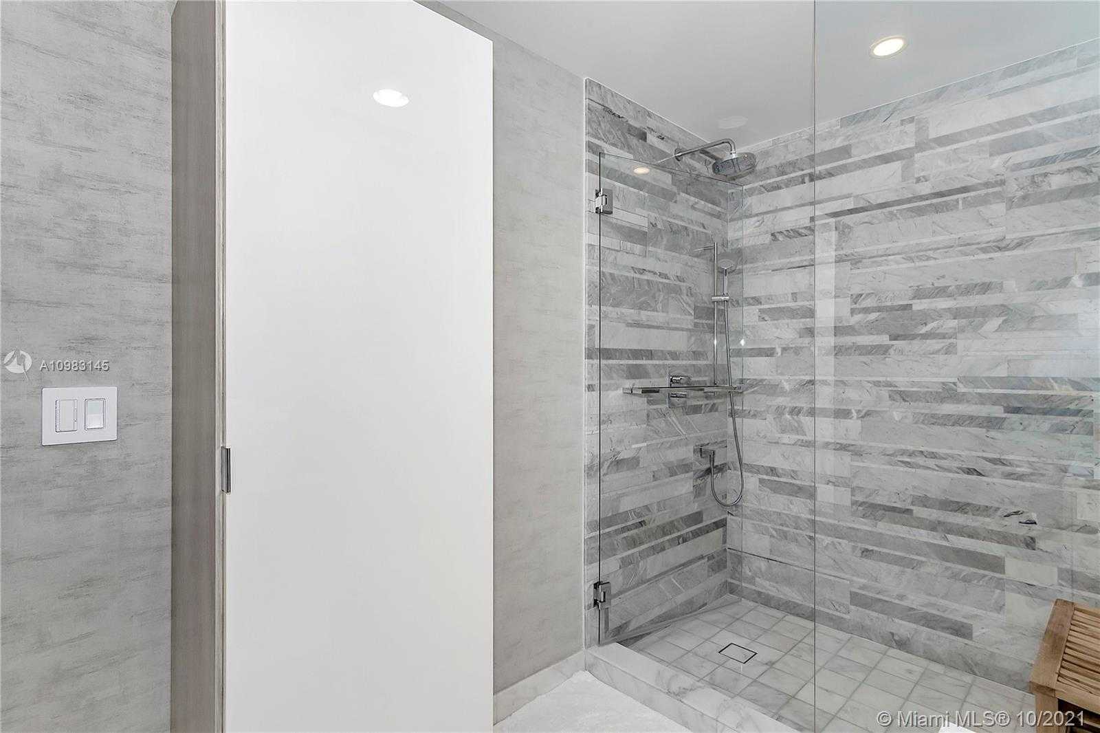 Small Image of 10201 COLLINS AVE #502, Bal Harbour Number 27