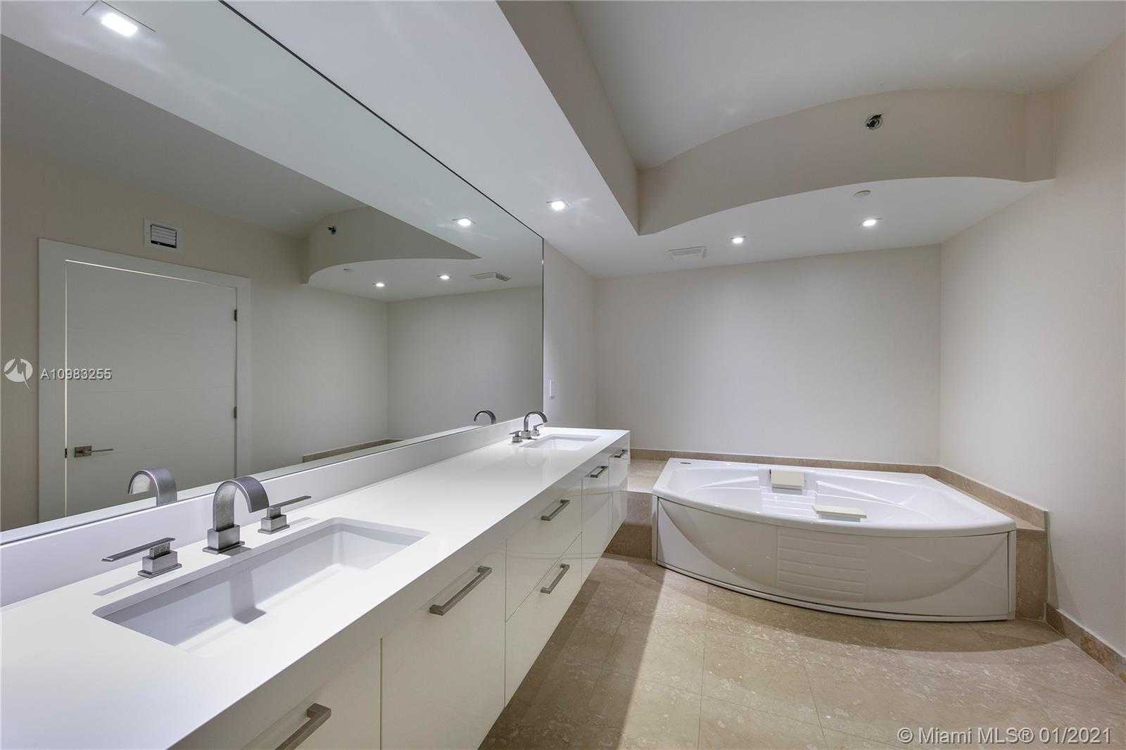 Small Image of 400 ALTON RD #504, Miami Beach Number 12