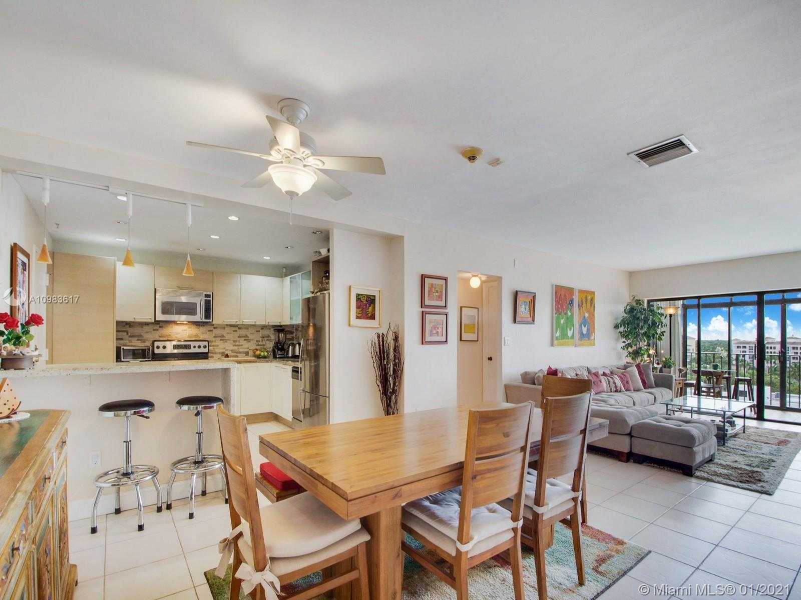 Small Image of 575 CRANDON BLVD #908, Key Biscayne Number 3