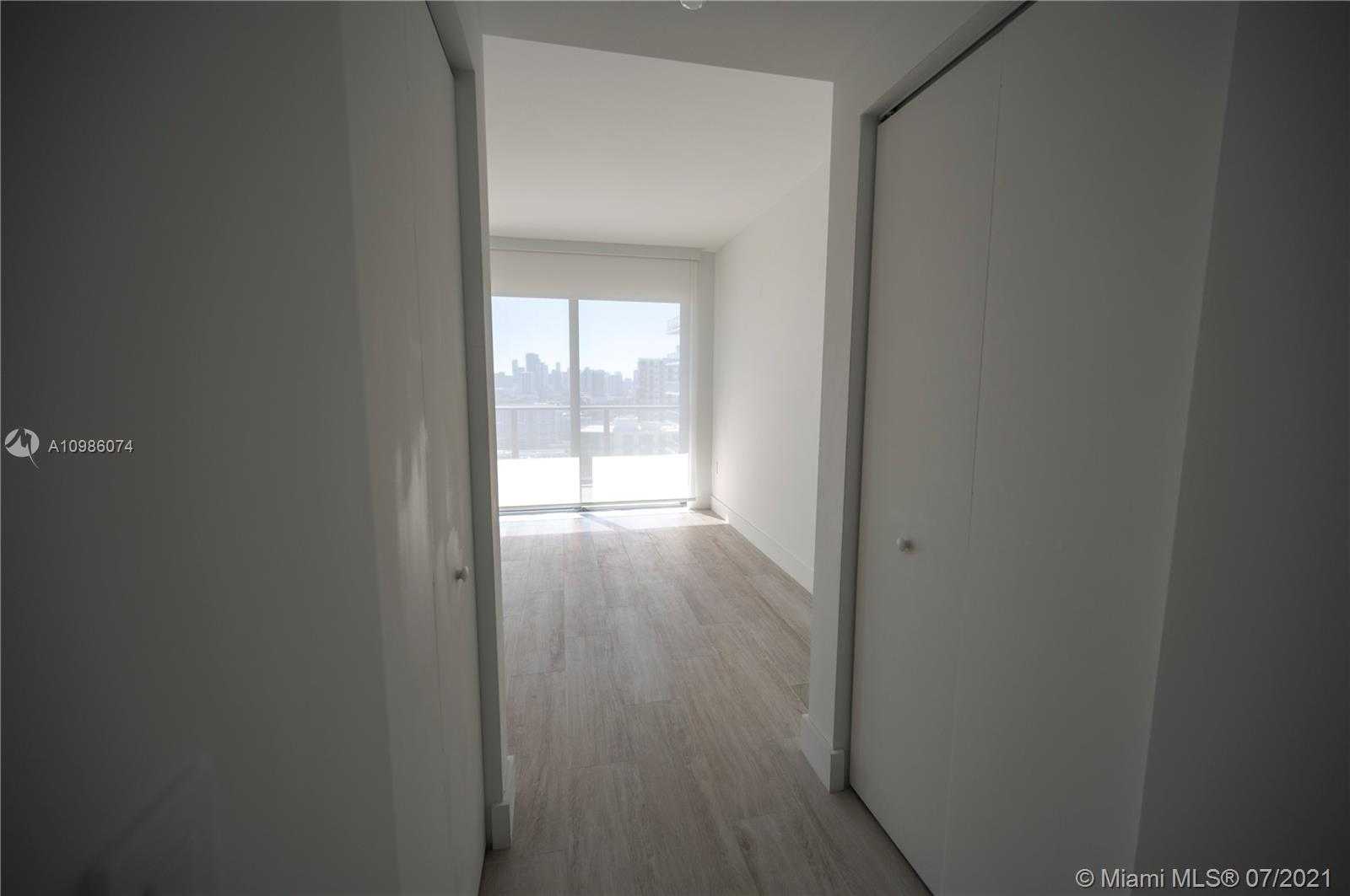 Small Image of 121 NORTH EAST 34TH ST #3003, Miami Number 17
