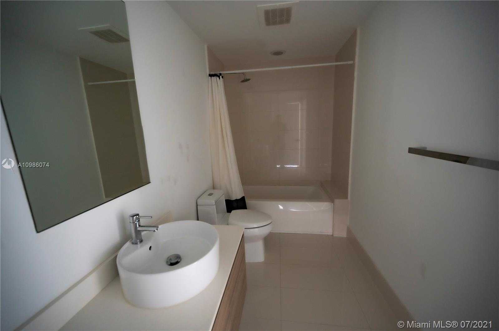 Small Image of 121 NORTH EAST 34TH ST #3003, Miami Number 20