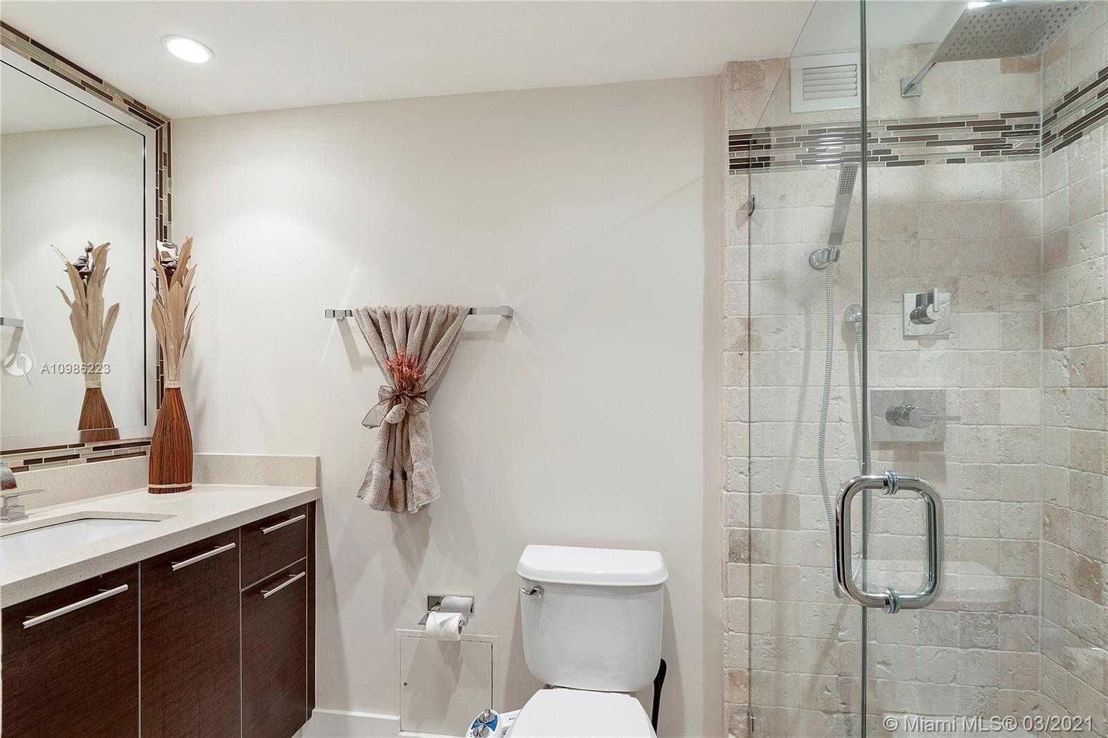 Small Image of 2301 COLLINS AVE #301, Miami Beach Number 5