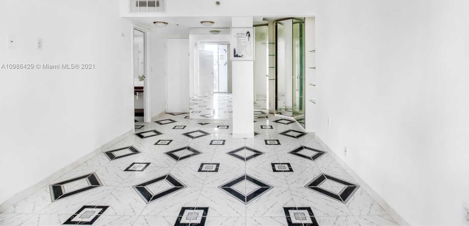 Small Image of 7601 EAST TREASURE DR #821, North Bay Village Number 4