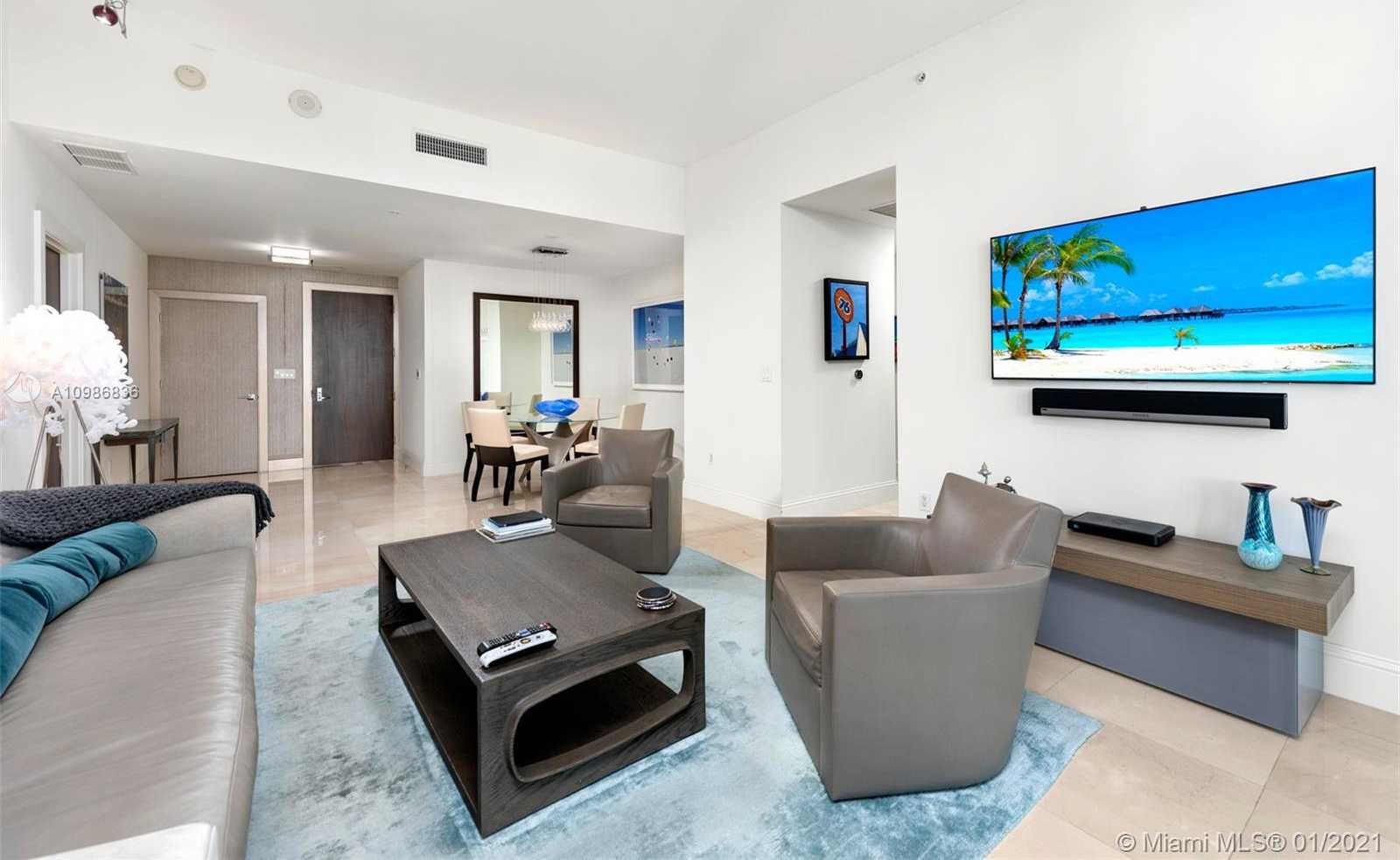 Small Image of 50 SOUTH POINTE DR #2005, Miami Beach Number 6